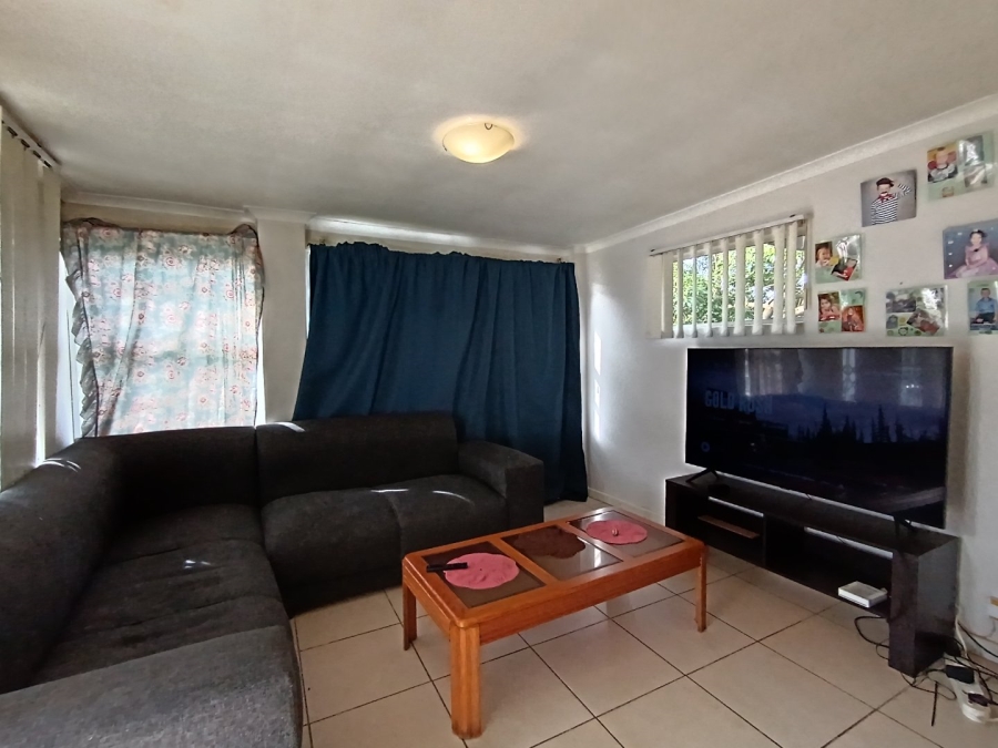 1 Bedroom Property for Sale in Bergsig Western Cape